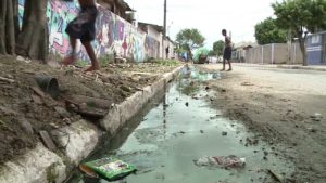 Quais sãos os perigos das fossas negras?